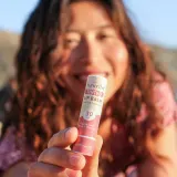 Suntribe Tinted - Тонизирующий бальзам для губ SPF 30, 5 г — фото 6