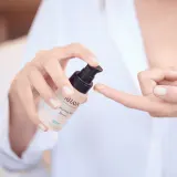 AHAVA Hyaluronic Acid Serum - в увлажняющая сыворотка для лица с гиалуроновой кислотой, 30 мл — фото 8
