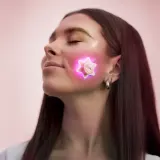 Прибор для светотерапии GLOV Supernova Acne Spot Treatment Patch синий и красный свет, для проблемной кожи, 1 шт — фото 6