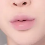 Banila Co. Romantic Blush - Многофункциональный косметический продукт для макияжа губ и щек, придающий идеальный вид, 3.7 г, оттенок 01 Dear Bunny — фото 2