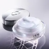 DIOR Dior Capture Soft Creme - Нежный крем для лица против морщин сменный блок, 50 мл — фото 3