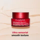 Clarins Super Restorative Day Cream SPF 15 - Омолаживающий дневной крем с SPF 15, 50 мл — фото 2
