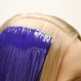 Hair Rituel by Sisley Blonde, White & Grey Beautifying Hair Care Mask - Маска для волос - нейтрализующий шампунь для рыжих оттенков, 200 мл — фото 4