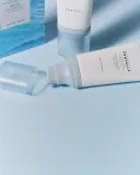 SKIN1004 Madagascar Centella Hyalu-Cica Water-Fit Sun Serum Twin Pack - Увлажняющая защитная сыворотка в двойной упаковке podwojne opakowanie, 2 мл — фото 5
