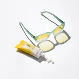 Clinique Sun UV Solutions Matifying Sunscreen SPF 50 - Крем для загара для лица с матирующим эффектом, 40 мл — фото 4