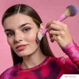 BrushArt Double Duty Blush & Powder brush - Кисть для румян и пудры двусторонняя, 1 шт — фото 3