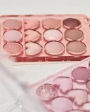 Colorgram Pin Point Eyeshadow Palette - Палетка теней для век, придающая идеальный вид, 9.9 г, оттенок 01 Peach+Coral — фото 6