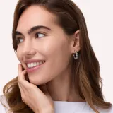 Catrice Skin Like Tinted Moisturizer - Тонизирующий увлажняющий крем SPF 30, 28 мл, оттенок 030N — фото 5
