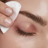 KIKO Milano Pure Clean Micellar Water - Очищающая мицеллярная жидкость для снятия макияжа для нормальной и комбинированной кожи, 200 мл — фото 3