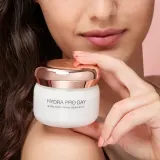 Крем для лица KIKO Milano Hydra Pro Day дневной, увлажняющий, с SPF, 50 мл SPF 15 — фото 5
