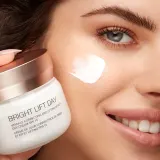 Крем для лица KIKO Milano Bright Lift Day дневной, с витамином C и SPF, 50 мл SPF 15 — фото 4