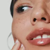 Оттеночный бальзам для губ fresh Sugar Melt Lip Cream увлажняющий, с лёгким блеском, 12 г, оттенок Watermelon Rind — фото 4