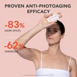 Флюид тональный Apivita Bee Sun Safe Daily Age Repair Tinted Fluid SPF50 солнцезащитный, лёгкое покрытие, 50 мл — фото 3