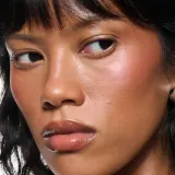 Румяна для щёк MAC Cosmetics Skinfinish Colourstruck с эффектом естественного румянца, стойкие, 4,5 г, оттенок Pink Flamingo — фото 4