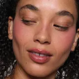 Румяна для щёк MAC Cosmetics Skinfinish Colourstruck с эффектом естественного румянца, стойкие, 4,5 г, оттенок Ruby Wooed — фото 4