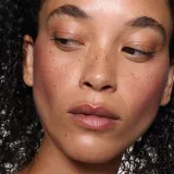 Румяна для щёк MAC Cosmetics Skinfinish Colourstruck с эффектом естественного румянца, стойкие, 4,5 г, оттенок Antique Velvet — фото 4