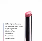 Помада-стик матовая Notino Lifeproof Soft Matte Lip Stylo, с гиалуроновой кислотой, красная, 2 г, оттенок 220 Rosy Bloom — фото 2