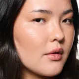 Бронзер для лица MAC Cosmetics Strobe Beam Bronzelighter с эффектом загара, для моделирования контуров, 4,3 мл, оттенок Flashlite — фото 3