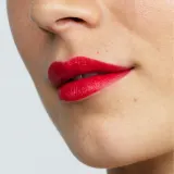 Помада для губ Antipodes Moisture-Boost Natural Lipstick кремовая, увлажняющая, 4 г, оттенок Forest Berry Red — фото 4