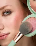 Румяна для лица KIKO Milano Kind By Kiko Silky Touch Powder Duo Blush с лёгкой консистенцией, оттенки можно смешивать, 6 г — фото 6