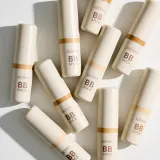 Тональное средство в стике GOSH COPENHAGEN BB Stick с гиалуронатом натрия, среднее покрытие, 9 г, оттенок 002 Sand — фото 5