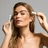 Воск для бровей GOSH COPENHAGEN Brow Lift Lamination Wax с эффектом ламинации, сильной фиксации, 6 мл, оттенок 001 Clear — фото 3