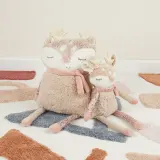 Подушка-игрушка Bieco Cuddly Pillow Fawn Ella мягкая плюшевая, для кроватки и автокресла, 1 шт 9 m+ — фото 4