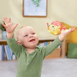 Погремушка Bright Starts Winnie the Pooh Jingle Shake Oball пластиковая, для развития моторики, 1 шт 0m+ — фото 5