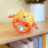 Погремушка Bright Starts Winnie the Pooh Jingle Shake Oball пластиковая, для развития моторики, 1 шт 0m+ — фото 7