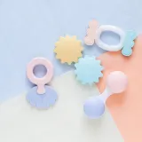 Набор погремушек и прорезывателей Canpol babies Pastels для новорождённых, подарочный, 4 игрушки zestaw upominkowy 0m+ — фото 6