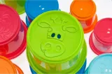 Игрушка развивающая Chicco 2 in 1 Stacking Cups, сенсорная, складная, 10 шт 9m+ — фото 2