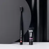 Набор для ухода за зубами Curaprox Black is White, дорожный, щётка и паста, 2 шт — фото 2