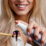 Отбеливающая зубная паста hello coco Purple Whitening Colour Corrector с фиолетовым пигментом, с ксилитом, 30 мл — фото 2
