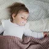 Пустышка LOVI CAPICHILL 6-18m силиконовая, симметричной формы, со светящимся кольцом, 2 шт — фото 5