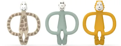 Набор прорезывателей Matchstick Monkey Animal Teether Gift Set с зубной щёткой, средней жёсткости, 3 шт Giraffe Gigi, Lion Luda, Monkey Mint