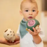 Petite&Mars Pop Up Triangle 10m+ - Грызак Petite Mars Pop Up Triangle 10m+ сенсорный, для дёсен, бирюзовый Misty Green, 1 шт — фото 3