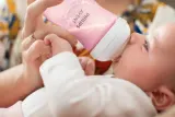 Бутылочка для кормления Philips Avent Natural Response SCY903/11, поток 3, с 1 месяца, 260 мл 3-6 m Pink — фото 6