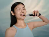 Звуковая зубная щётка Philips Sonicare 5300 HX7101/01 с датчиком давления, 62 000 движений в минуту, 1 шт Black — фото 6