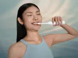 Звуковая зубная щётка Philips Sonicare 5300 HX7108/02 с отбеливающей головкой, 62 000 движений в минуту, 1 шт White — фото 6