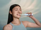 Звуковая зубная щётка Philips Sonicare 6100 HX7406/02 бережная к дёснам, 62 000 движений в минуту, 1 шт z etui podróżnym Light Blue — фото 7