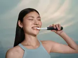 Звуковая зубная щётка Philips Sonicare 6500 HX7411/02 с режимом Sensitive, 62 000 движений в минуту, 1 шт Black — фото 8