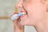 Сменные насадки для зубной щётки Philips Sonicare Premium Gum Care HX9056/87 белые, 6 шт — фото 4