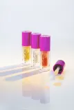 Блеск для губ Revolution Glaze, с высоким блеском, увлажняющий, 4,6 мл, оттенок Lust Clear – Shimmer — фото 4