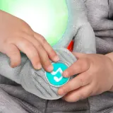 Игрушка развивающая Bright Starts Hug-a-bye Baby с мелодией, для детей с первых дней жизни, 1 шт 0 m+ — фото 3