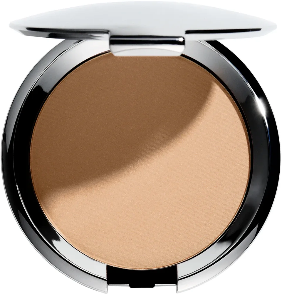 Тональное средство Chantecaille Compact Makeup компактное, в пудре, с матовым эффектом, 10 г, оттенок Cashew