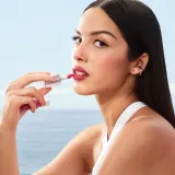 Lancôme Lip Idôle CuddleBlur™ Matte Velvet Lip Cream - Жидкая помада Lancome Lip Idole CuddleBlur Matte Velvet Lip Cream матовая, 8,5 мл, 8.5 мл, оттенок 26 Ice Ice Cuddling — фото 8