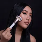 Кисть для контуринга лица Luvia Cosmetics Prime Countour Prime Contour для пудровых средств, с синтетическим ворсом, 1 шт — фото 2