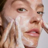 Очищающее средство для лица OLEHENRIKSEN Strength B5 Boost твёрдое, увлажняющее, для всех типов кожи, 100 г — фото 3