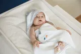 Набор детский Kaloo Petit Calme полотенце с капюшоном и щётка для волос, 2 шт 0m+ — фото 6