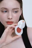 Бальзам для губ KUNDAL Objet Dew Drop Lip Glaze Balm оттеночный, с блеском, 2 г, оттенок Peach Apricot — фото 3